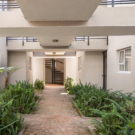 Marley On Katherine Apartments ヨハネスブルグ エクステリア 写真