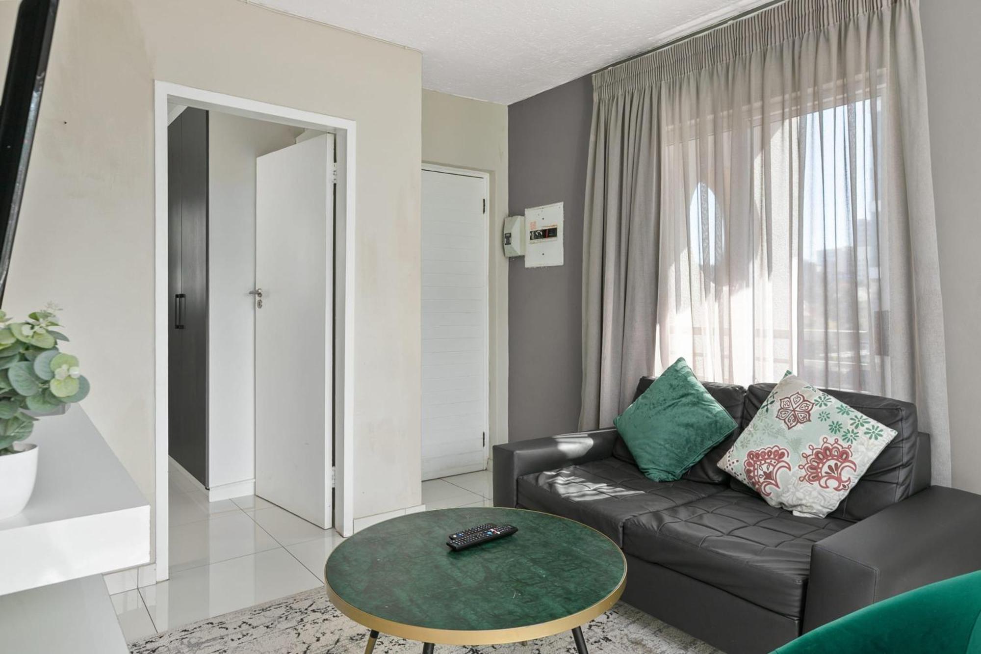 Marley On Katherine Apartments ヨハネスブルグ エクステリア 写真